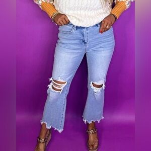 Dusty Indigo 90's Vintage 👖 
Cropped Flare Jeans
NEW w/Tags‼️